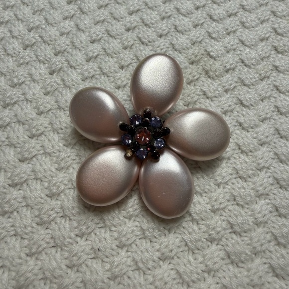 Jewelry - Large MIXTY FLOWER BROOCH